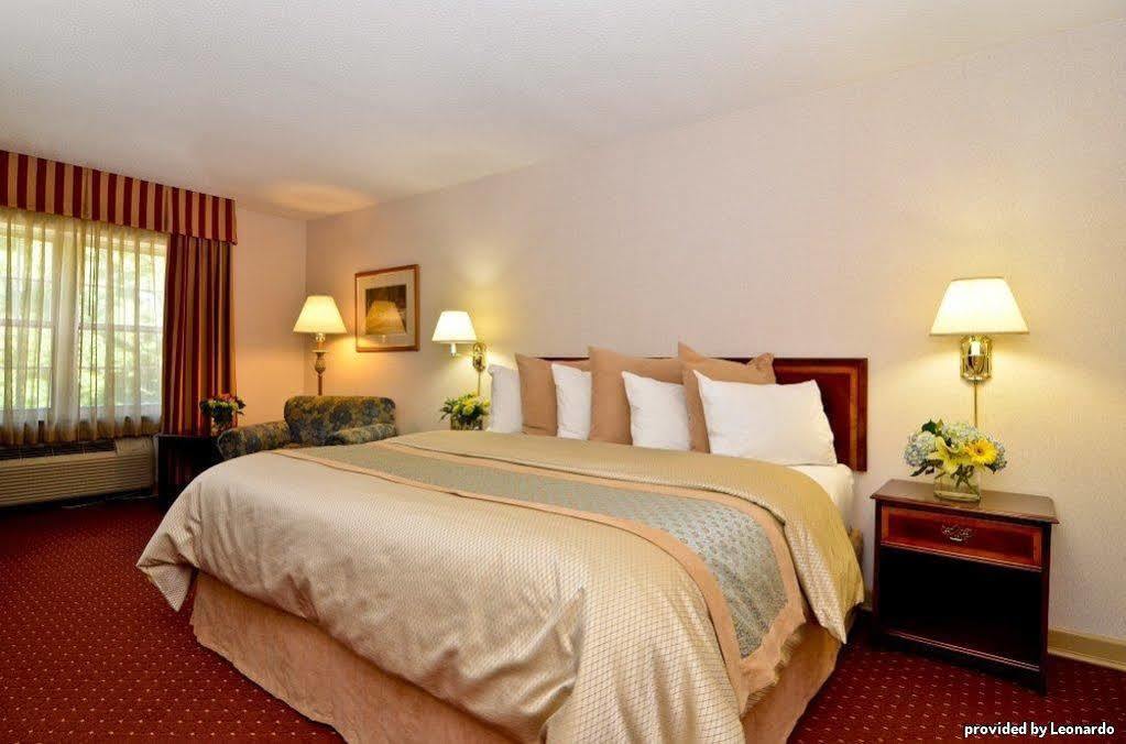Best Western Plus Morristown Inn-Florham Park Phòng bức ảnh